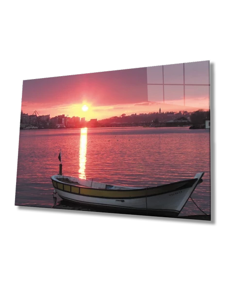 Gün Batımında Denizde Kayık  Manzarası  Dekoratif ve Modern Cam Tablo