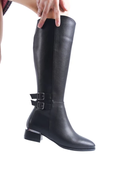 Caltas Siyah Kısa Kalın Topuklu Tokalı Kadın Çizme - 4