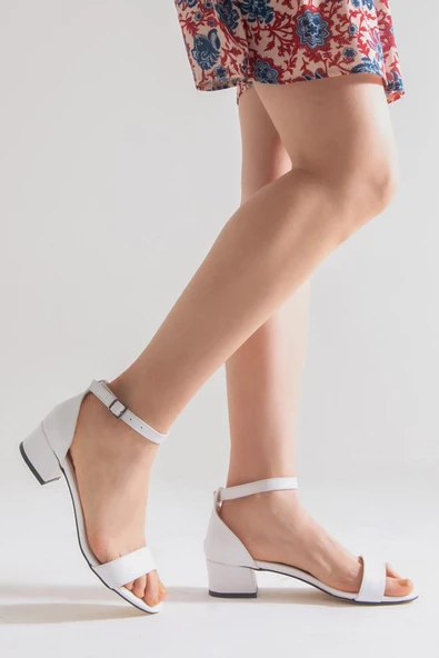 Topuklu Büyük Numara Bayan Tek Bant Ayakkabı - 8