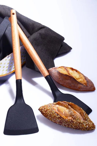 Bambu Saplı Silikon Spatula Siyah 1 Adet ürün görseli