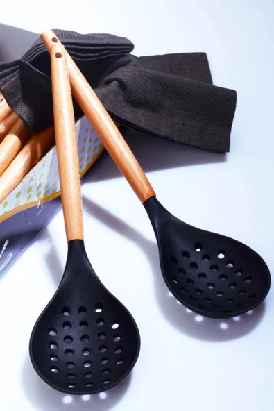 Bambu Saplı Silikon Kevgir Siyah ürün görseli