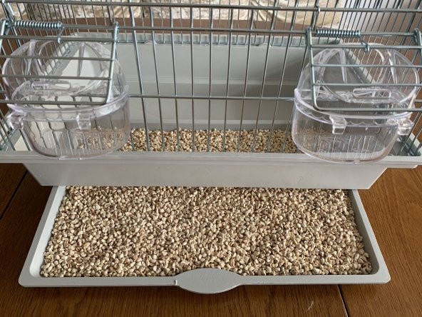 Kafes Kuşları İçin, Kafes Taban Malzemesi - Mısır Granülü (1 Kg)