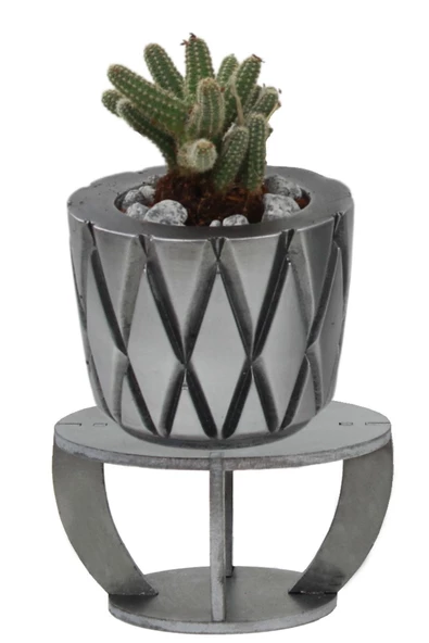 Evene Ahşap Ayaklı Beton Saksı Dekoratif 1 Adet Gümüş Varak Boyalı Eskitmeli Baklava Model ürün görseli 1