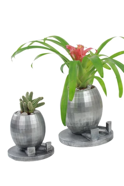 Evene Saksı Çiçek Kaktüs Saksısı Lüx 17 Cm Gümüş Eskitme Varak Boyalı Yuvarlak Ayaklı Saksı 2'li Çiçeklik ürün görseli 1