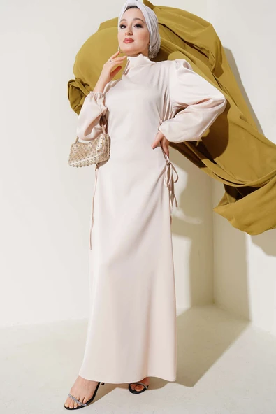 Yanları İp Bağlamalı Saten Elbise Bej ürün görseli 1