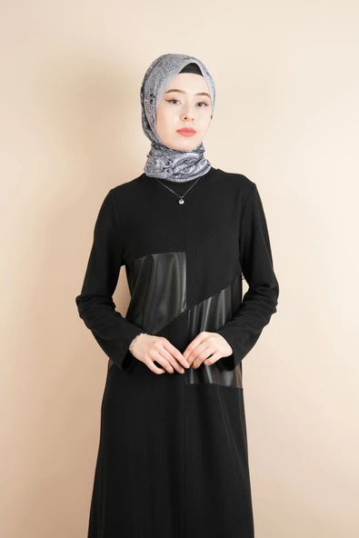 Tesettür Elbise Ön Deri Kare Parçalı Fitilli Elbise Siyah - 4