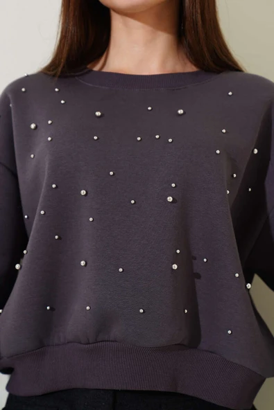 Önü Boncuklu Üç İplik Kısa Sweatshirt Füme - Resim 4