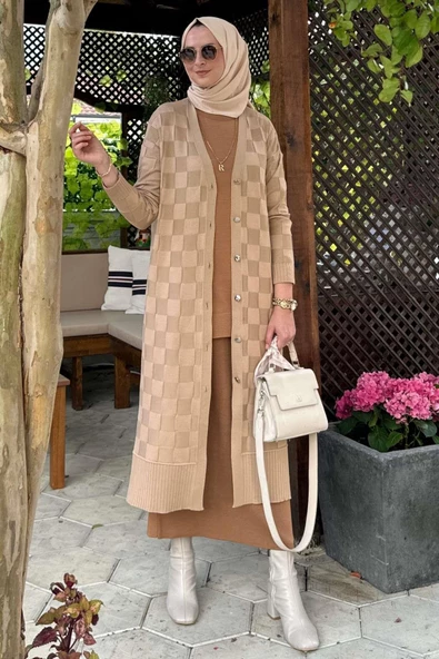 Dama Desenli Bej Triko Hırka - Resim 4