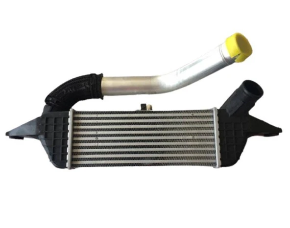 İntercooler Ara Soğutucu H100 2004- Kamyonet ürün görseli 1