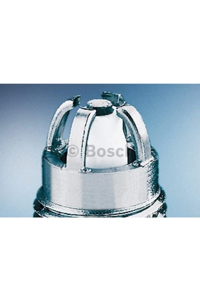 Bosch 0242240590 Buji Fgr6hqe Passat 2.8 V6-golfv-jettaııı-par9-r19-mgn-clıo-palıo-marea- 1 Adet0 ürün görseli