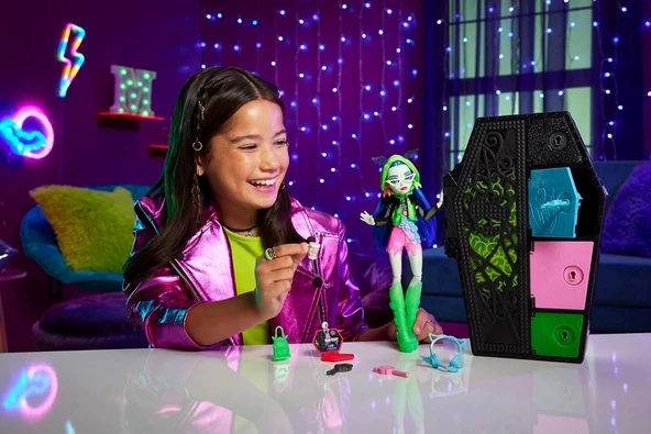 Monster High Neon Frights Bebekler HNF81 Ghoulia - 2