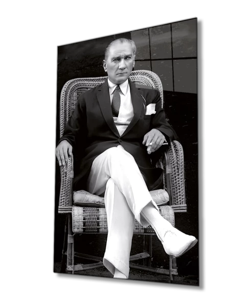 Atatürk Portresi Dekoratif ve Modern Cam Tablo Ev ve Ofis Duvar Dekoru ürün görseli 1