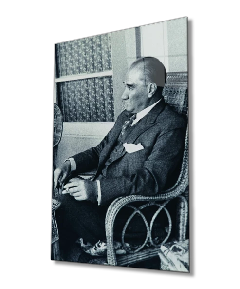 Atatürk Portresi Dekoratif ve Modern Cam Tablo Ev ve Ofis Duvar Dekoru
