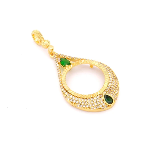 Yarım Altın Çerçeveli Kolye Ucu Altın Kaplama İşlemeli TGR-649 - Resim 3