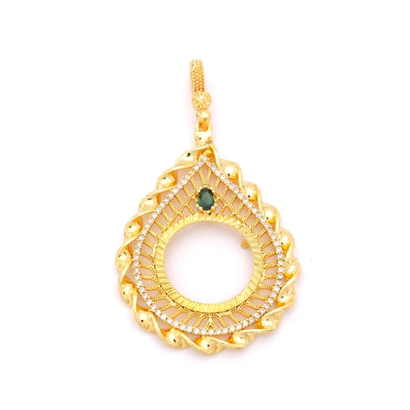 Yarım Altın Çerçeveli Kolye Ucu Altın Kaplama İşlemeli TGR-647 ürün görseli