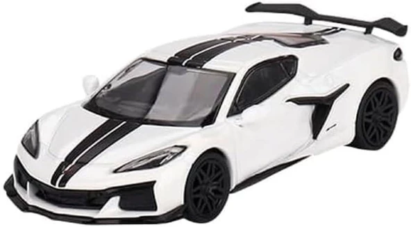 Mini GT 677 Chevrolet Corvette Z06 2023 Arctic White LHD Model Araba - 1