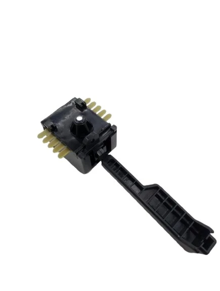 SKODA FAVORİT FORMAN FAR SELLEKTÖR SİNYAL KUMANDA KOLU - Resim 2