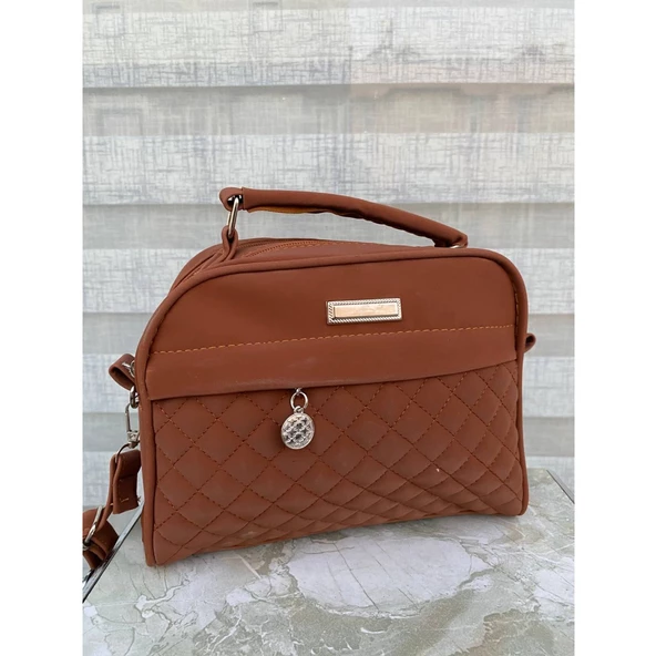 3 Fermuarlı Ayarlanabilir Uzun Askılı. Buzi Deri İçi Astarlı Çanta - Resim 5