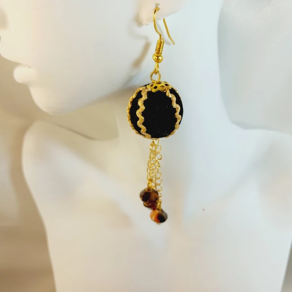 Siyah Altın Rengi Detaylı Zincirli El Yapımı Sallantılı Küpe - 4