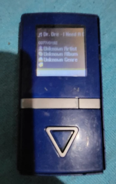 Mp3 çalar madion kaliteli iki kulaklik girişli ıkinci el