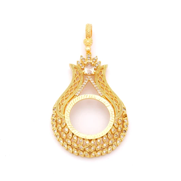 Yarım Altın Çerçeveli Kolye Ucu Altın Kaplama İşlemeli TGR-629 ürün görseli 1