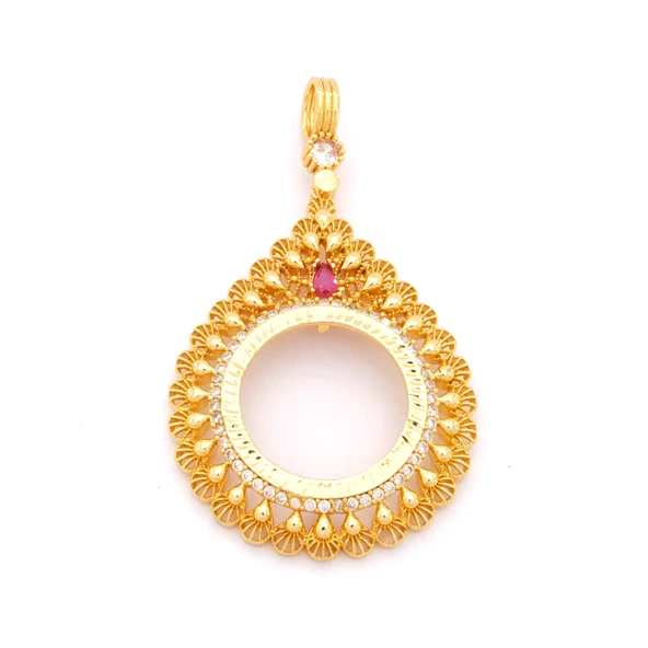 Yarım Altın Çerçeveli Kolye Ucu Altın Kaplama İşlemeli TGR-636 ürün görseli 1