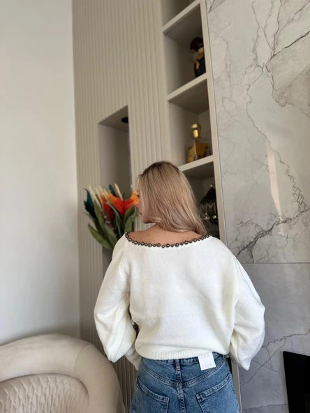 Kadın Kayık Yaka Boncuk Detaylı Kazak Ekru - Resim 4