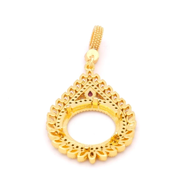 Yarım Altın Çerçeveli Kolye Ucu Altın Kaplama İşlemeli TGR-646 - Resim 5