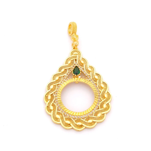 Yarım Altın Çerçeveli Kolye Ucu Altın Kaplama İşlemeli TGR-638 ürün görseli