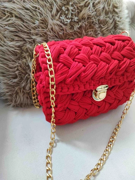 Kırmızı örgü çanta ürün görseli 1