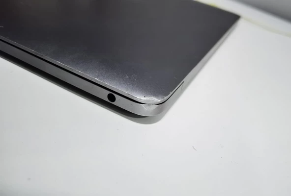 Apple MacBook Pro A2159 EMC 3301 2019 Intel Core i5 8257U 13.3" 8 GB RAM 120 GB SSD MacOS Notebook - 6