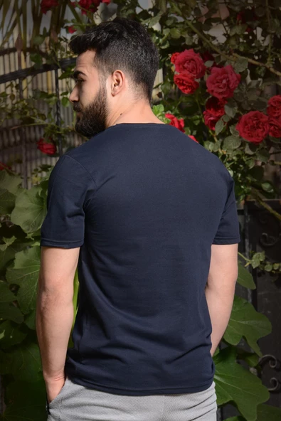 Erkek Siyah Slim Fit Pacific Ocean Yazılı Kısa Kollu V Yaka Tişört 21ETSHPSCF - 4