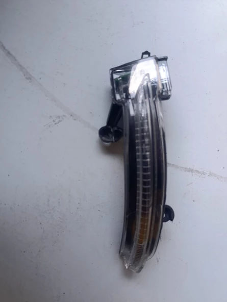 963066878R  MEGANE 4 SOL AYNA SİNYALİ - 3