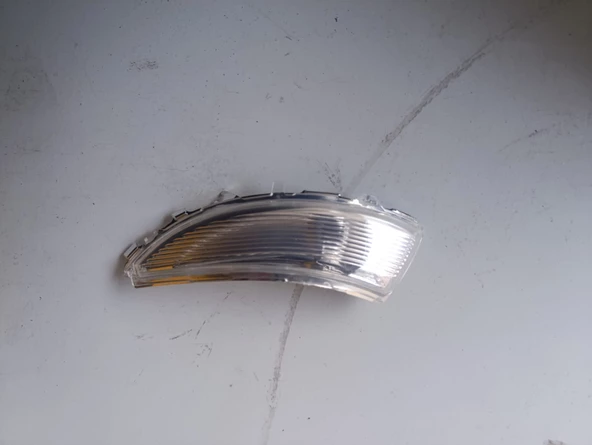 261604623R CLİO 4 SAĞ AYNA SİNYALİ