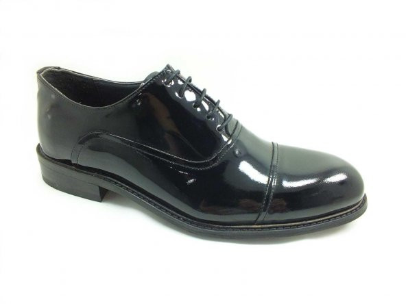 Çarıkçım Bağcıklı Klasik Hakiki Deri Erkek Ayakkabı Siyah-Rugan 05 947