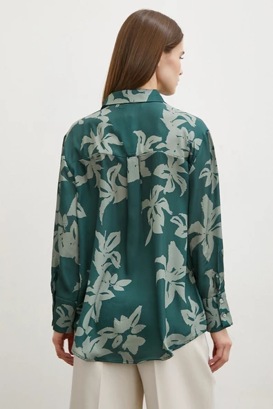 V Yaka Desenli Gofret Saten Gömlek Yeşil - Resim 3