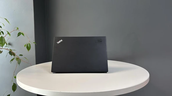 Lenovo Notebook ThinkPad T495S R5 Pro 3500U 8Gb Ram 256Gb M2 Ssd 14" Fhd Ips (C Laptop) 2.EL 3Ay Gar - 4
