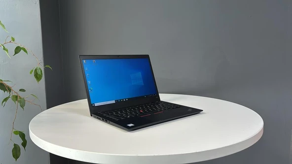 Lenovo Notebook Carbon Style T495S R5 Pro 3500U 8Gb 256Gb M2 14" Fhd Ips (Bx Laptop) 2.EL 3Ay Garant - Resim 2