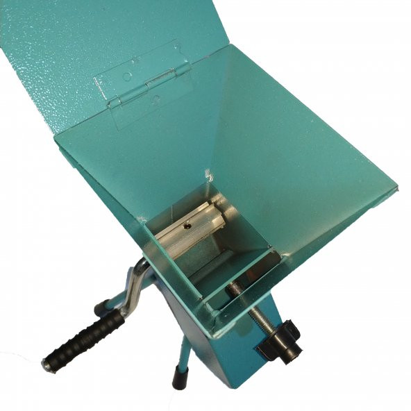 Kapaklı Metal Ayarlanabilir Ceviz ve Fındık Kırma Makinesi Patoz Ceviz Fındık Badem Kırıcı - 6