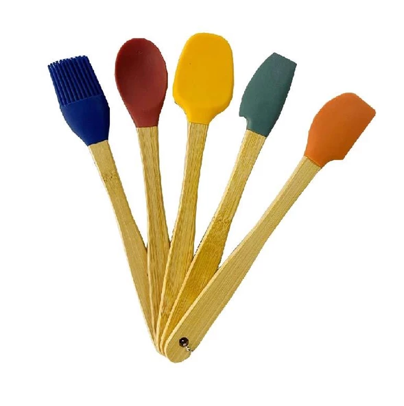 Horozlu Emaye Sos Tavası 14 CM Kırmızı Kapaklı ve Silikon Spatula Seti - 3