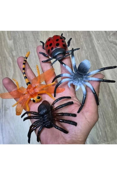 HEPSİLAZIM Böcek Çekirge Arı Yarasa Örümcek Uğur Böceği Peygamberdevesi Tarantula Oyuncak Büyük Hayvan 8 Set