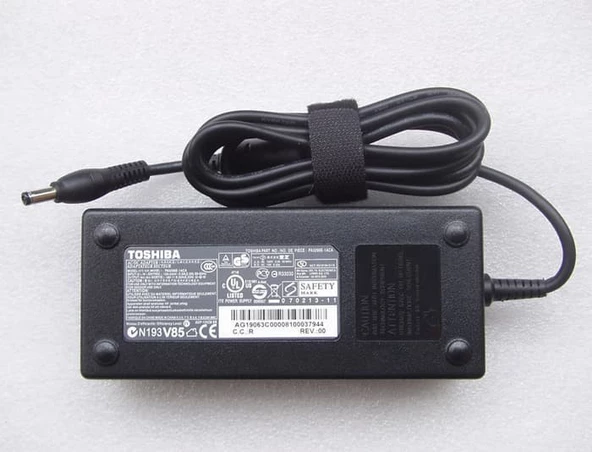 Toshiba Adaptör 19V 6.32 A-85V Orjinal Şarj Cihazı Teşhir Ürünü
