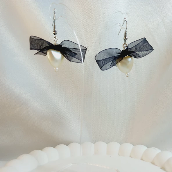 Siyah Fiyonk Kurdele Detaylı Aesthetic Soft Vibes Vintage Coquette Kalp İnci Küpe - 2