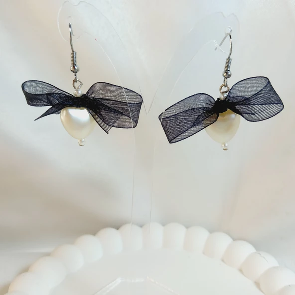 Siyah Fiyonk Kurdele Detaylı Aesthetic Soft Vibes Vintage Coquette Kalp İnci Küpe - 3