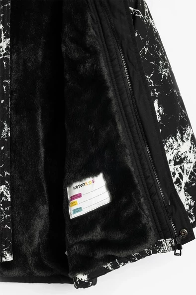 Koton  Çocuk Oversize Kapşonlu Mont Lastik Manşetli Rüzgar Kapaklı - 3