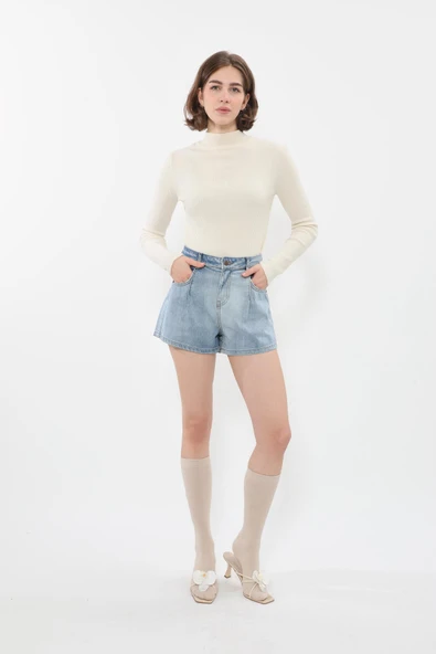 Kadın %100 Pamuk Açık Mavi Mini Jean Şort - 3