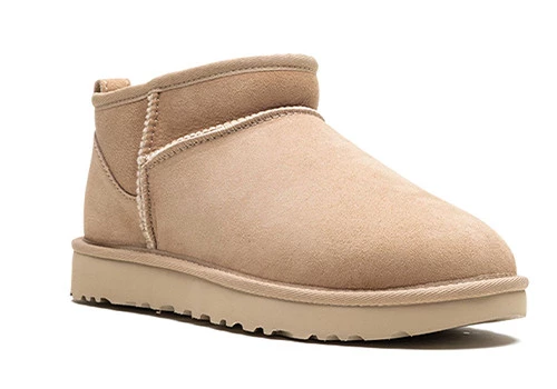 UGG Women's Classic Ultra Mini - 3