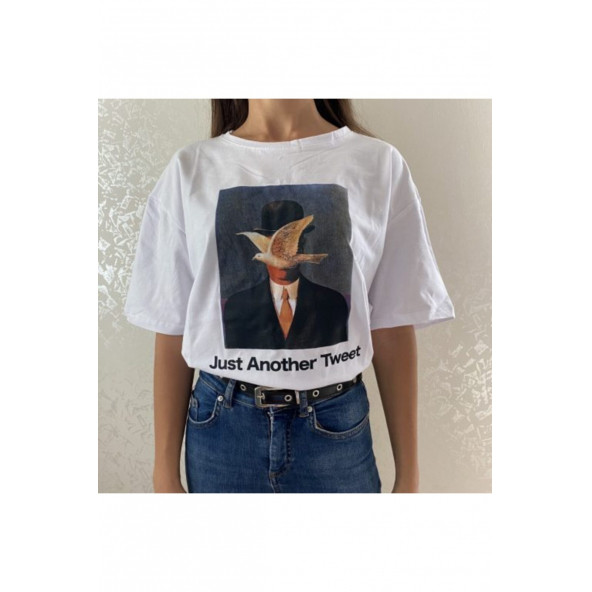 Just Another Tweet Tshirt M Beden