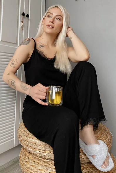 Pijamaevi Kadın Siyah Dantelli İp Askılı Örme Pijama Takımı