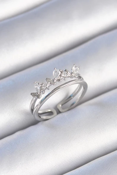 MuI MuI Pirinç Gümüş Renk Zirkon Taşlı Kelebek Model Kadın Yüzük